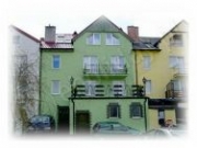 Całoroczne pokoje z aneksem kuchennym, parkingiem i sklepem, blisko plaży