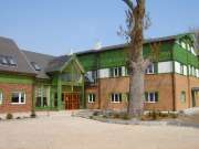 Hotel i wykwintna restauracja: idealne miejsce na przyjęcia okolicznościowe i pobyt przy festiwalu